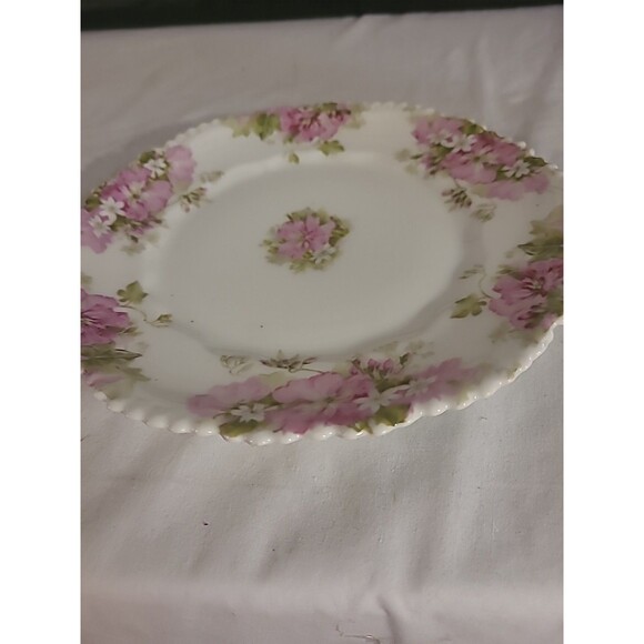 Antique Vintage 8 in scalloped edge white porcelain plate with pink flowers - Picture 3 of 8